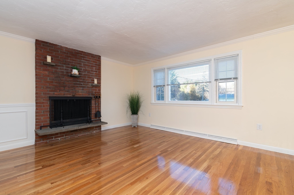 43 Sequoya Lane Hanover, MA 02339 - Photo 8 of 38