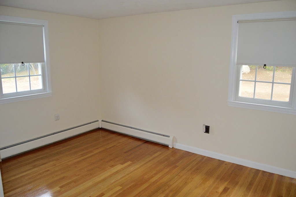 1 Rutgers Road Andover, MA 01810 - Photo 14 of 18 an empty room with a window