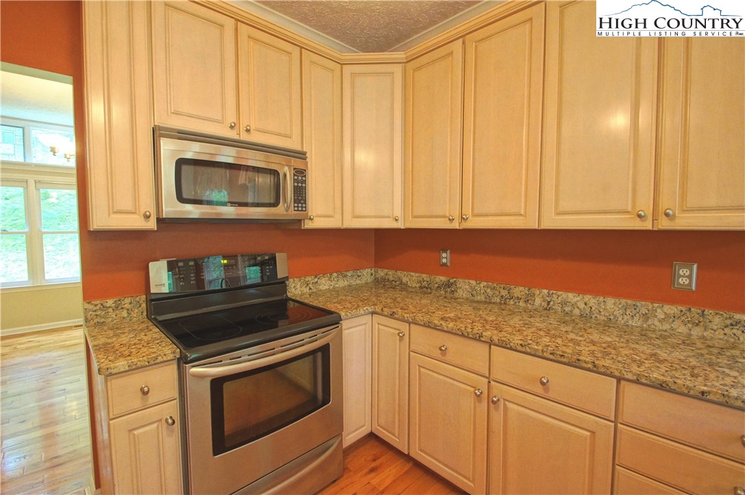 180 Old Keller Farm Road Boone, NC 28607 - Photo 9 of 36 Gallery Image 9