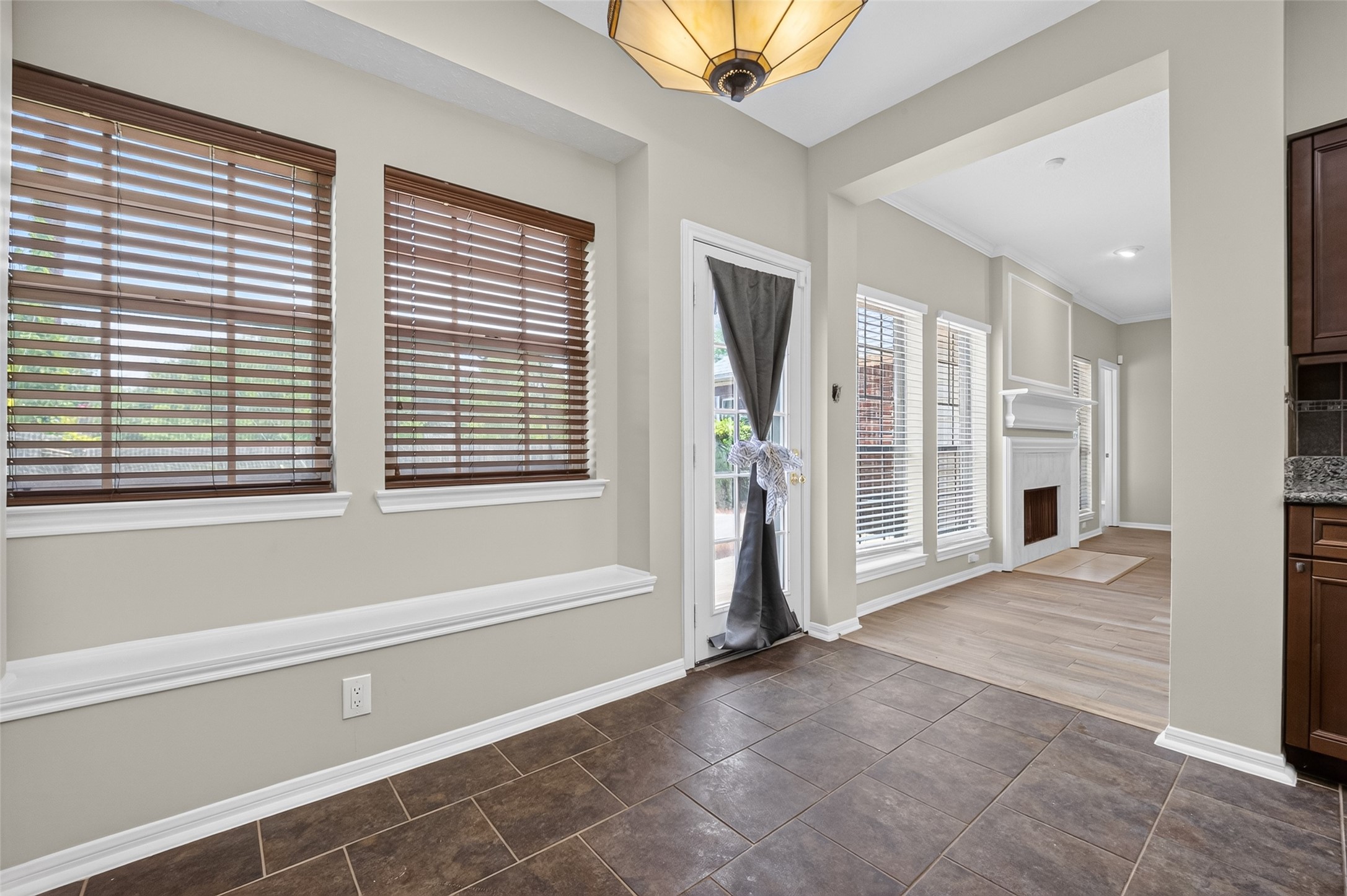 1430 Mabry Mill Road Houston, TX 77062 - Photo 13 of 39