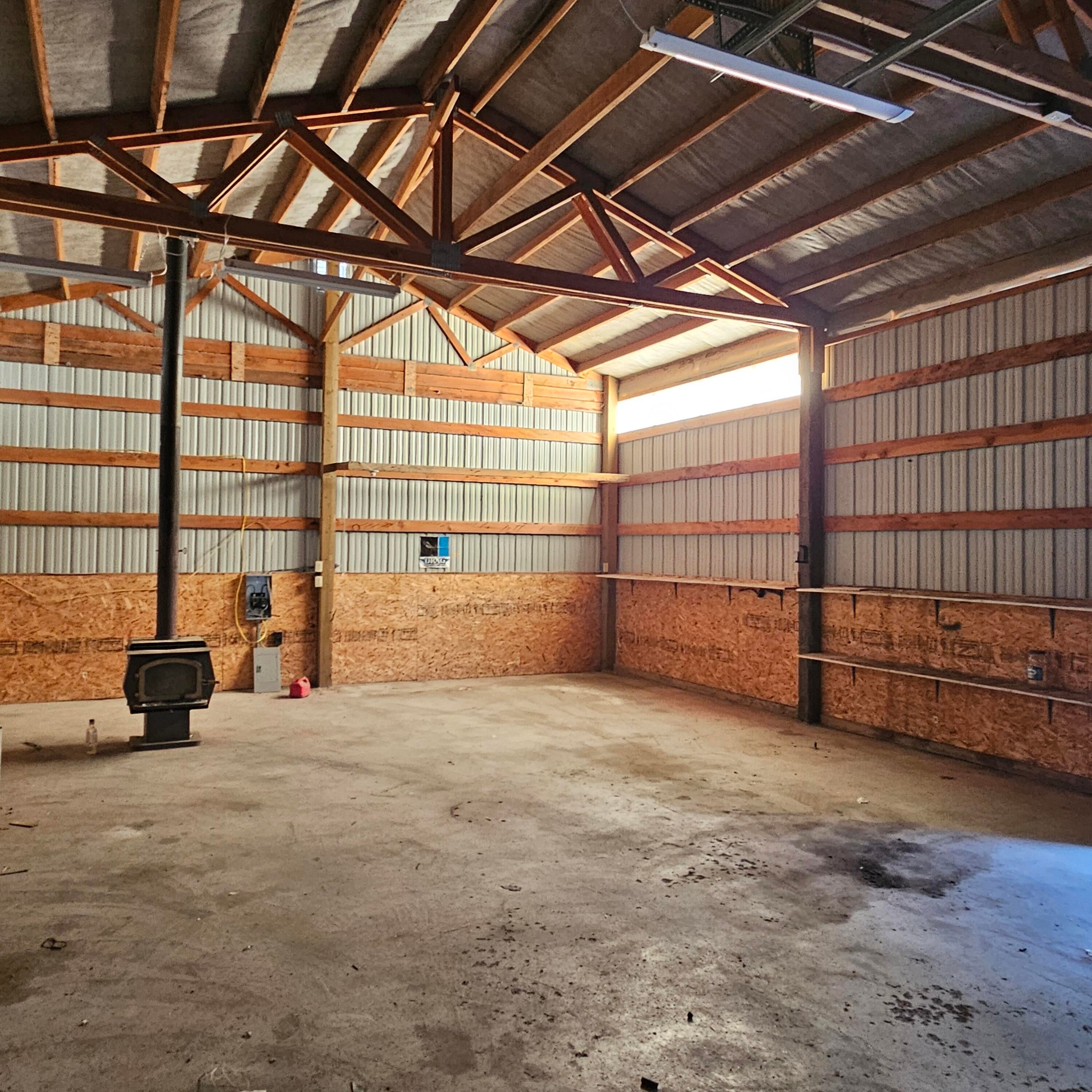 58935 Fossil Lake Road Christmas Valley, OR 97641 - Photo 6 of 19 Shop Interior