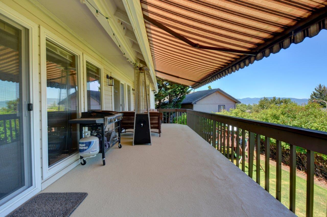 4401 Innsbruck Ridge Medford, OR 97504 - Photo 2 of 54 5