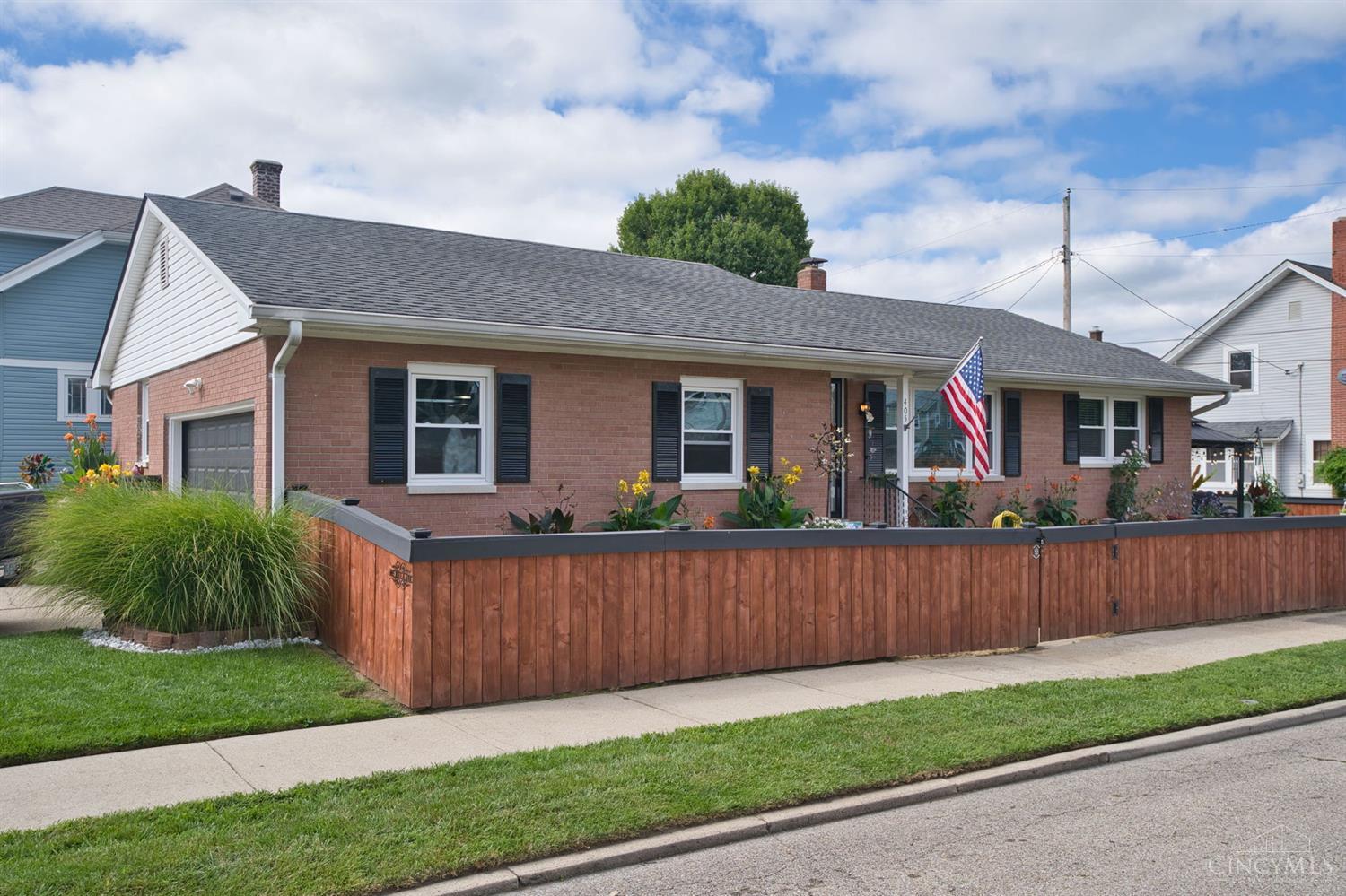 405 Rhea Avenue Hamilton, OH 45013 - Photo 2 of 46 Gallery Image 2