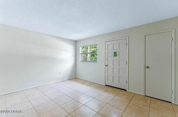 $1,350 | 118 Hardin Place, Unit C, Edgewater, FL 32132