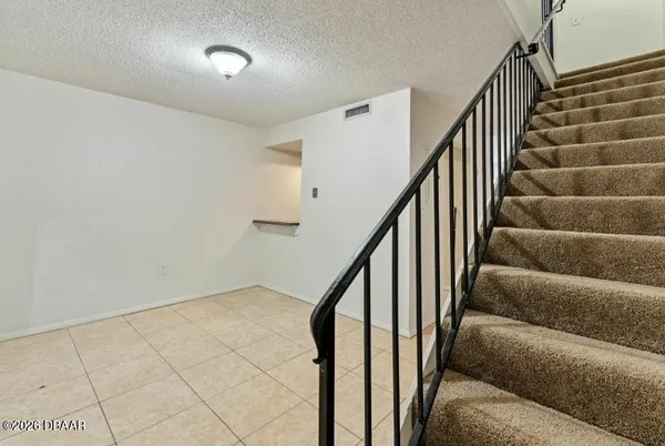 $1,350 | 118 Hardin Place, Unit C, Edgewater, FL 32132