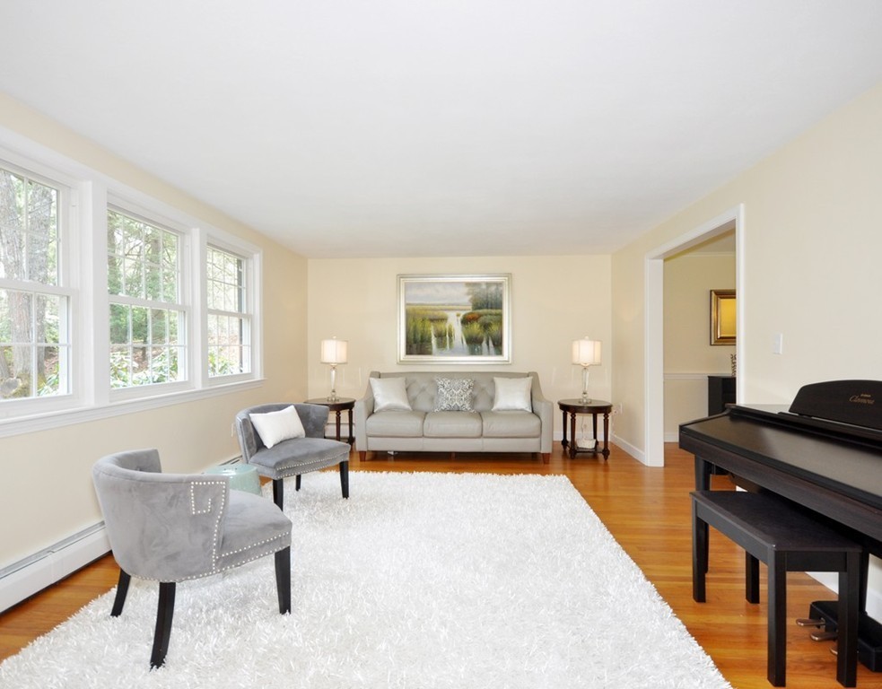 92 Border Road Concord, MA 01742 - Photo 3 of 26