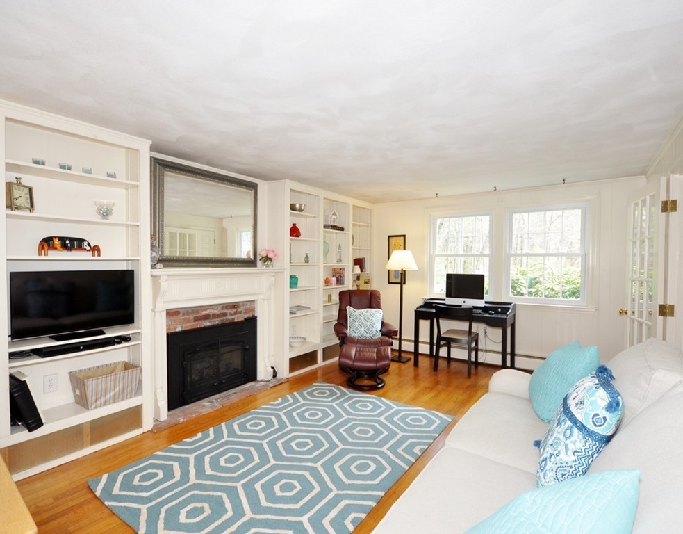 92 Border Road Concord, MA 01742 - Photo 6 of 26