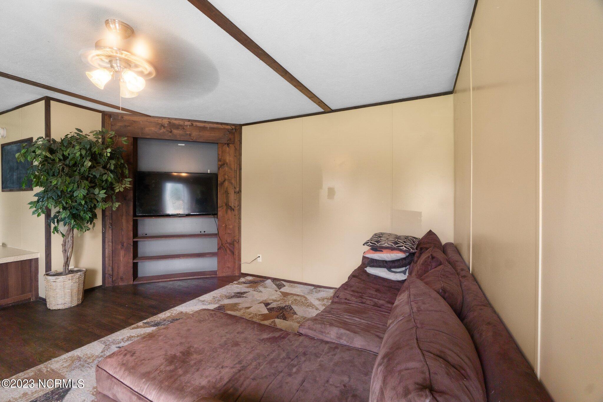 1338 Northside Road Elizabeth City, NC 27909 - Photo 7 of 20 8-web-or-mls-DSC02081