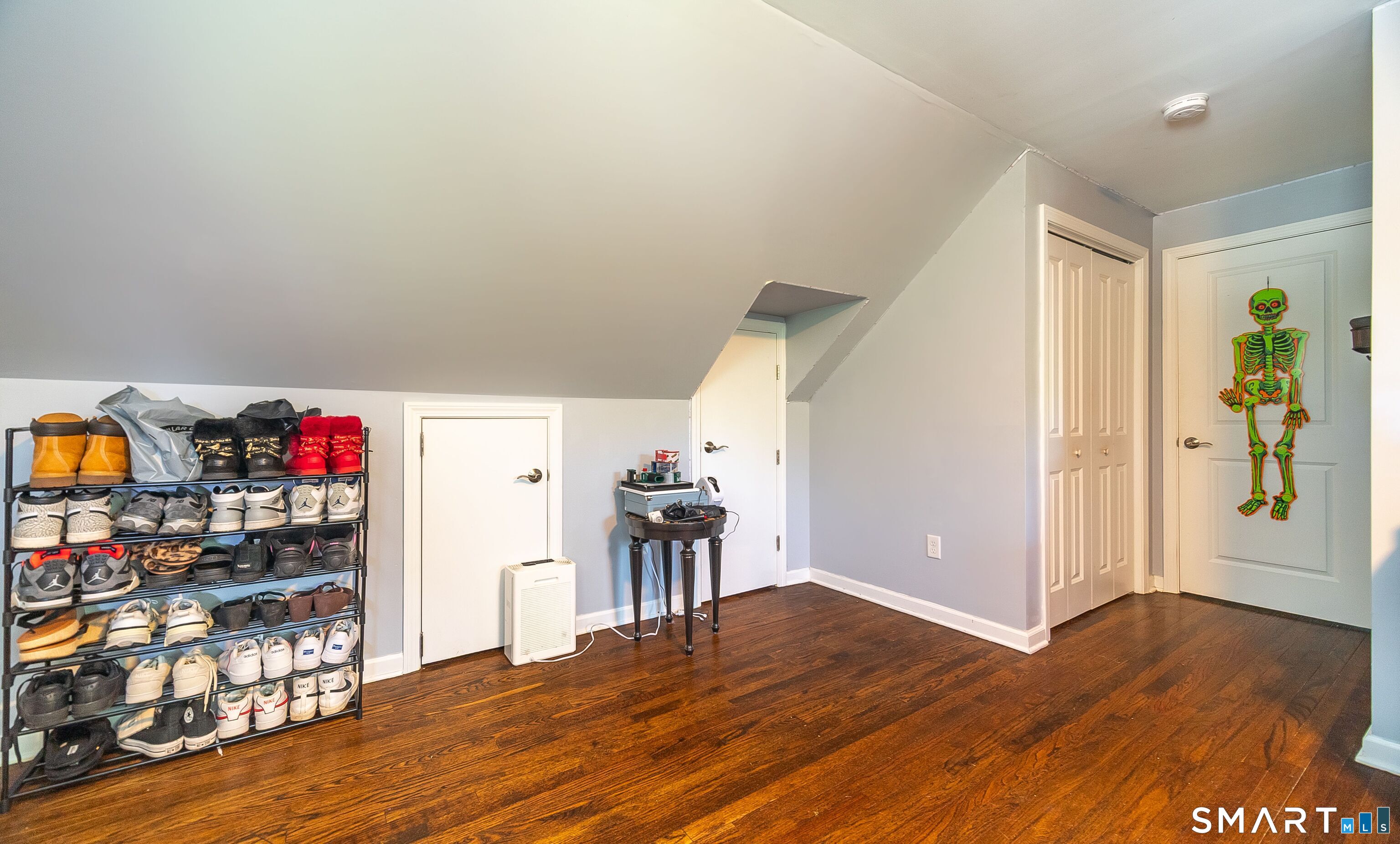 1364 Ridge Road North Haven, CT 06473 - Photo 25 of 40