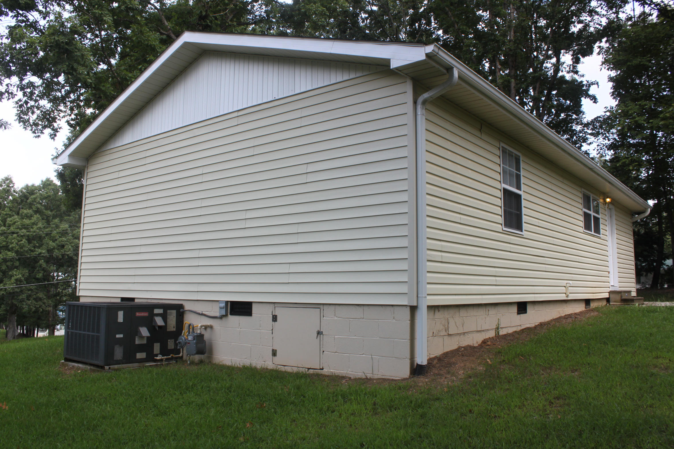 1149 Carding Machine Road Loudon, TN 37774 - Photo 4 of 20 IMG_5627