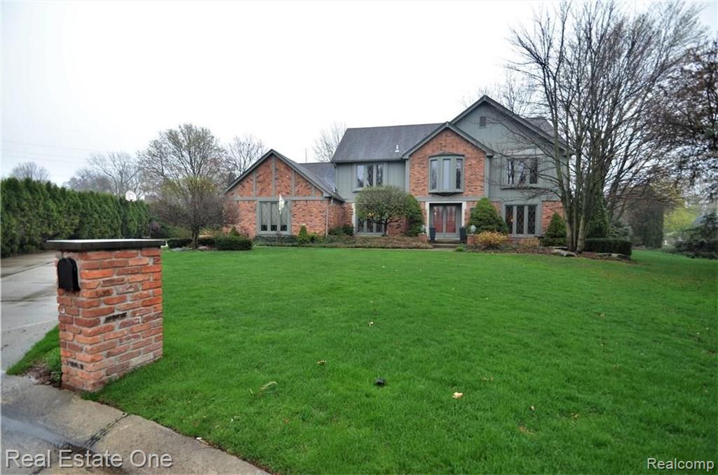1007 Hidden Lane Rochester Hills, MI 48309 - Photo 2 of 61