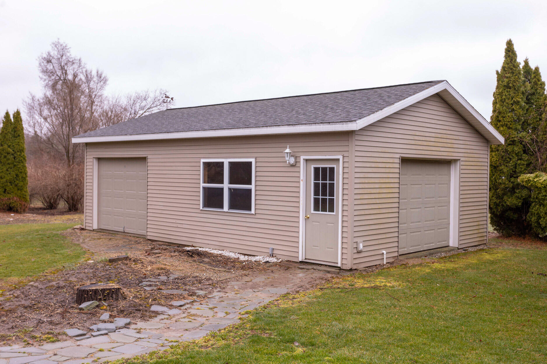 10013 Baker Road Greenville, MI 48838 - Photo 2 of 39 Veersma IMG_4036
