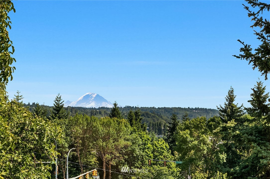 519 Southwest 3rd Place Renton, WA 98057 - Photo 2 of 25