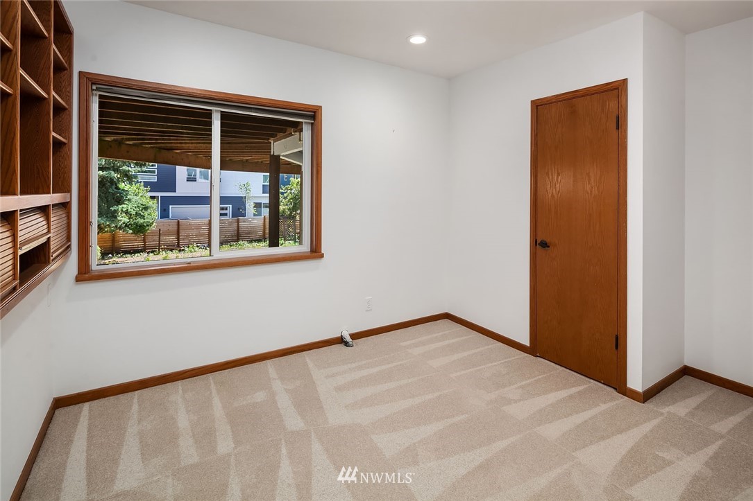 519 Southwest 3rd Place Renton, WA 98057 - Photo 18 of 25