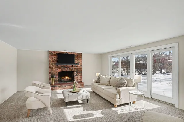 $389,900 | 3006 Polly Lane, Flossmoor, IL 60422