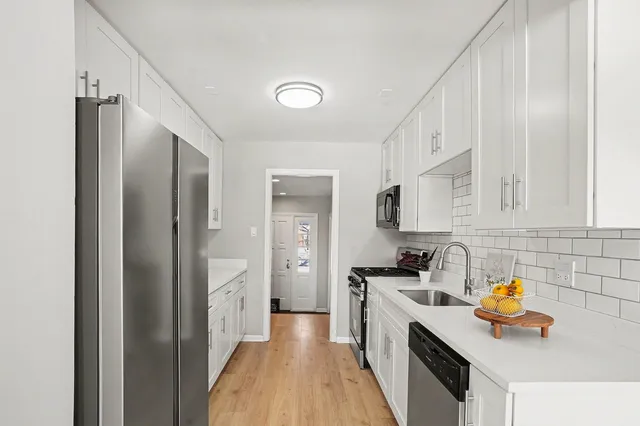 $389,900 | 3006 Polly Lane, Flossmoor, IL 60422