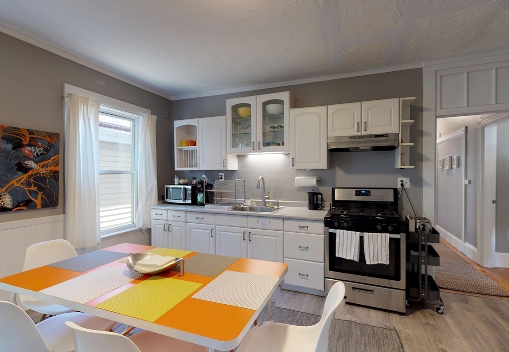 15 Draper Street, Unit 2 Boston, MA 02122 - Photo 12 of 18