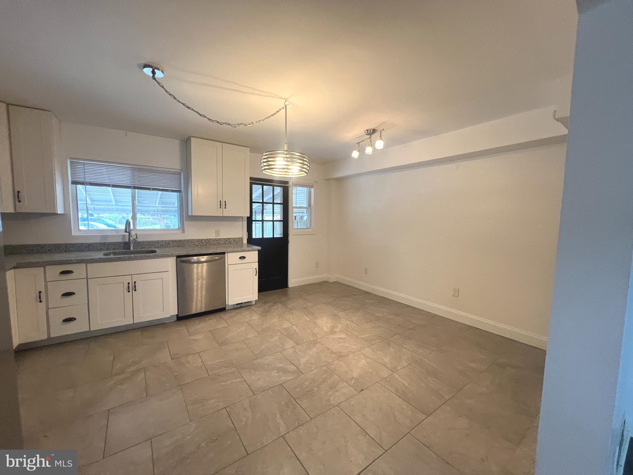 8079 Wallace Road Dundalk, MD 21222 - Photo 2 of 12 Updated Kitchen