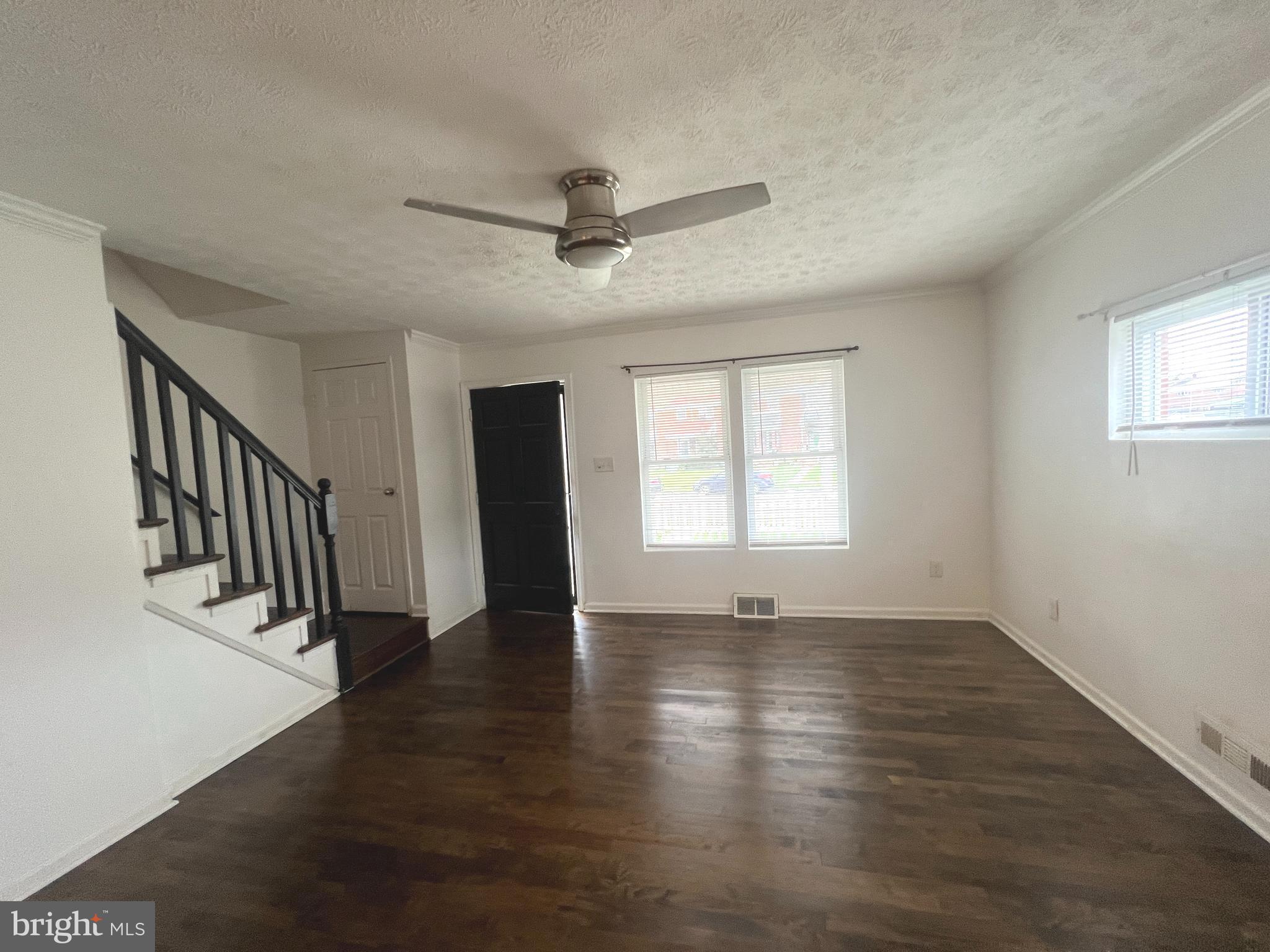 8079 Wallace Road Dundalk, MD 21222 - Photo 5 of 12 Family Room
