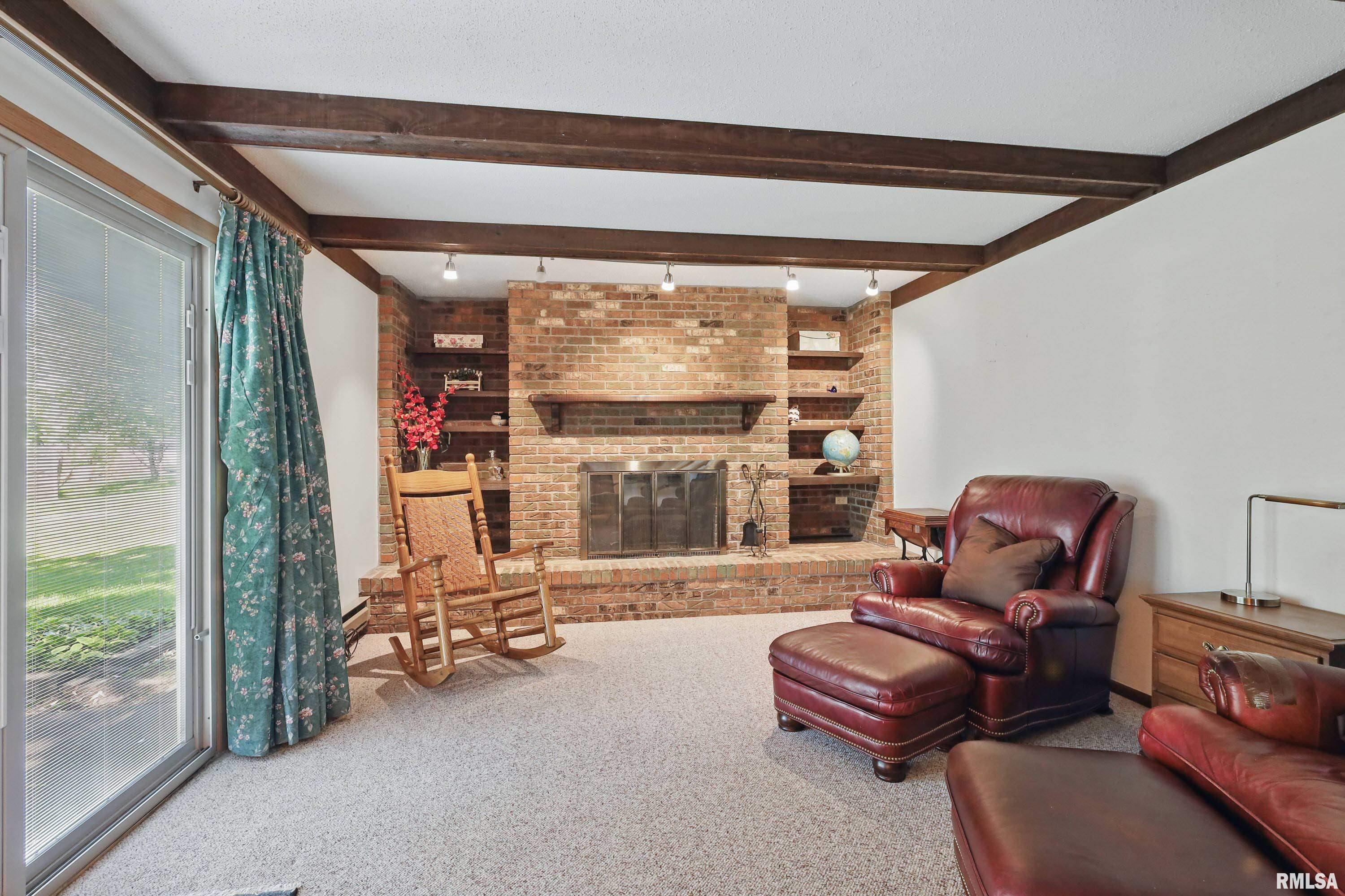 4890 Heatherstone Road Bettendorf, IA 52722 - Photo 11 of 40 Gallery Image 11