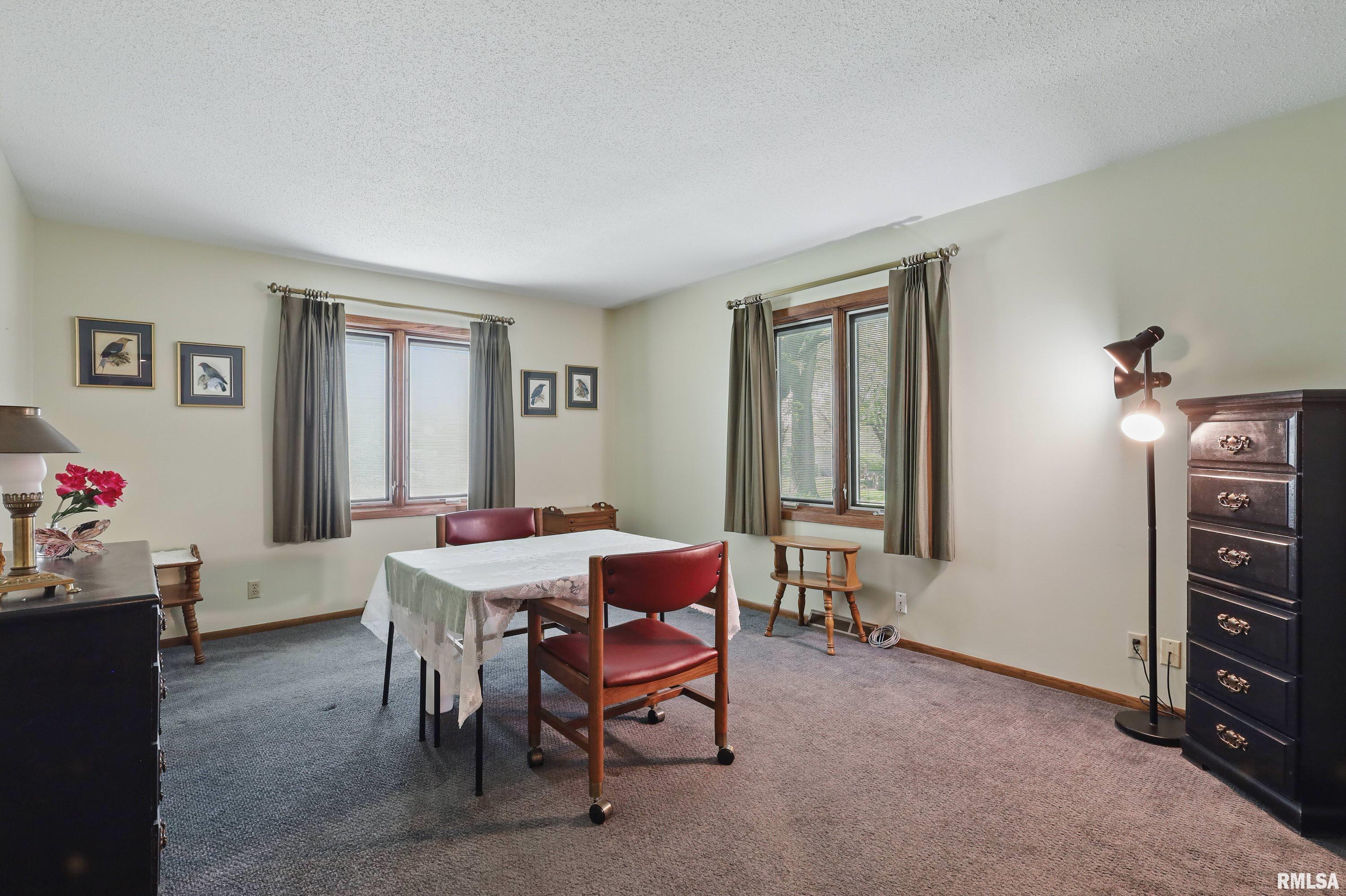 4890 Heatherstone Road Bettendorf, IA 52722 - Photo 19 of 40 Gallery Image 19