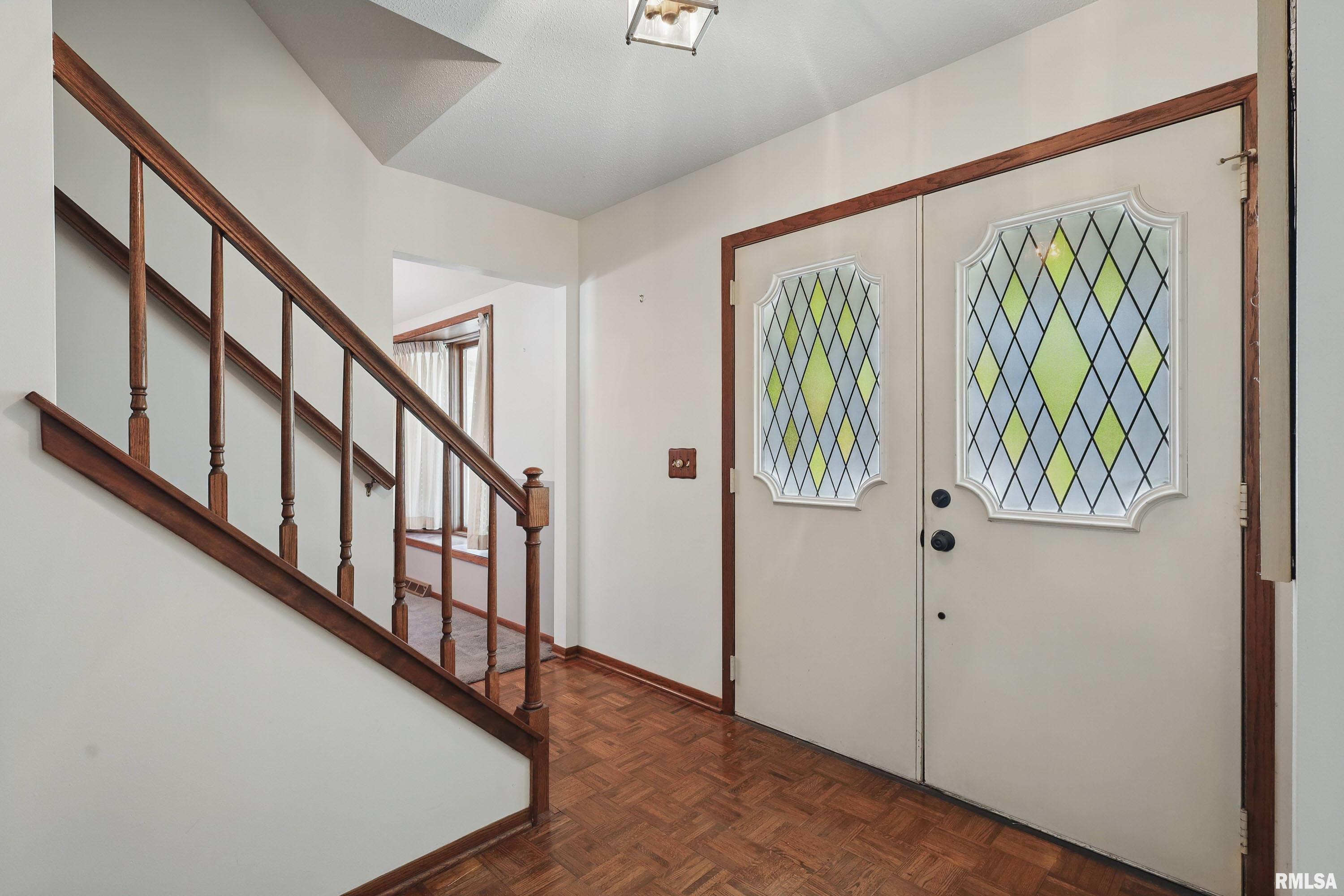 4890 Heatherstone Road Bettendorf, IA 52722 - Photo 3 of 40 Gallery Image 3