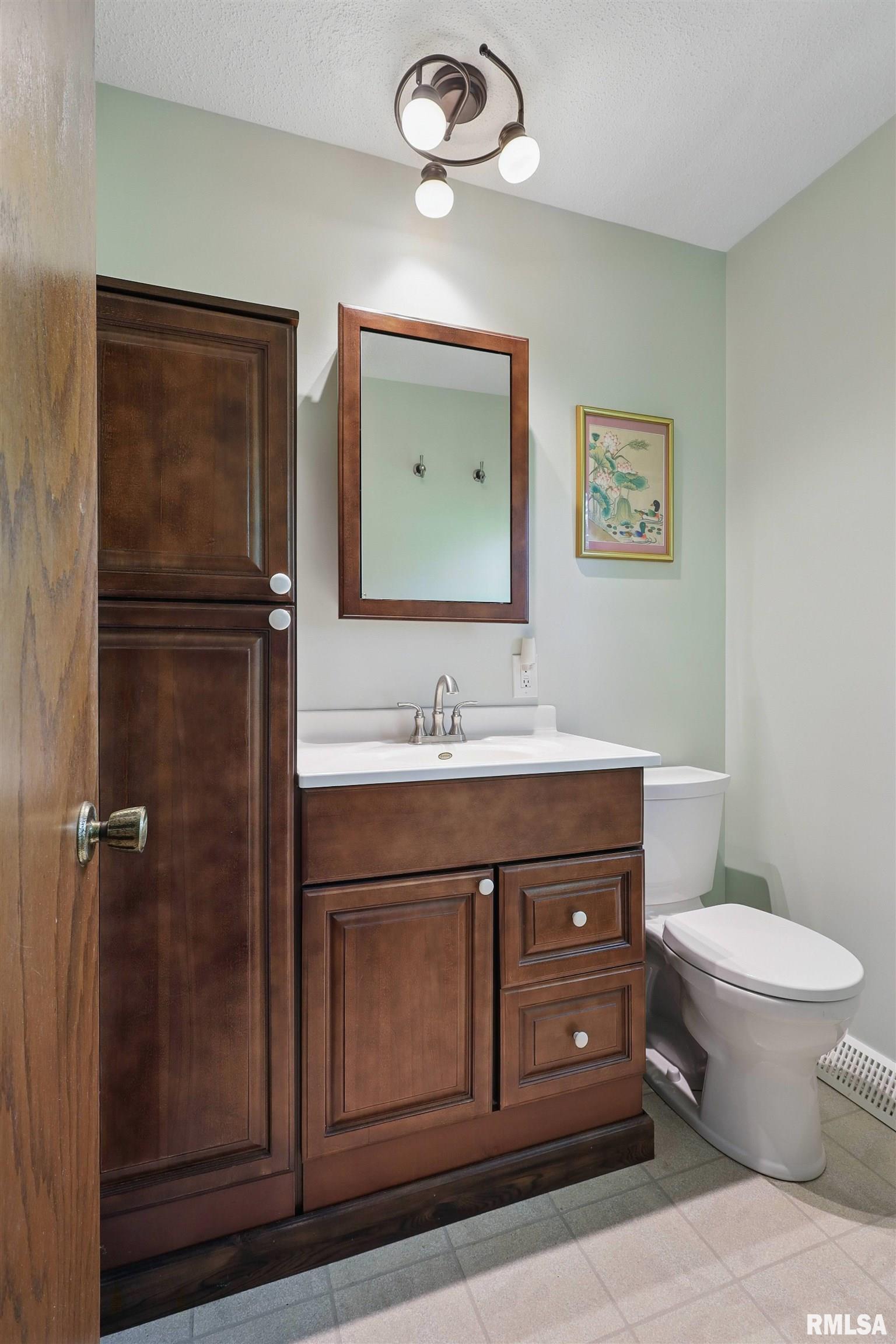 4890 Heatherstone Road Bettendorf, IA 52722 - Photo 32 of 40 Gallery Image 32
