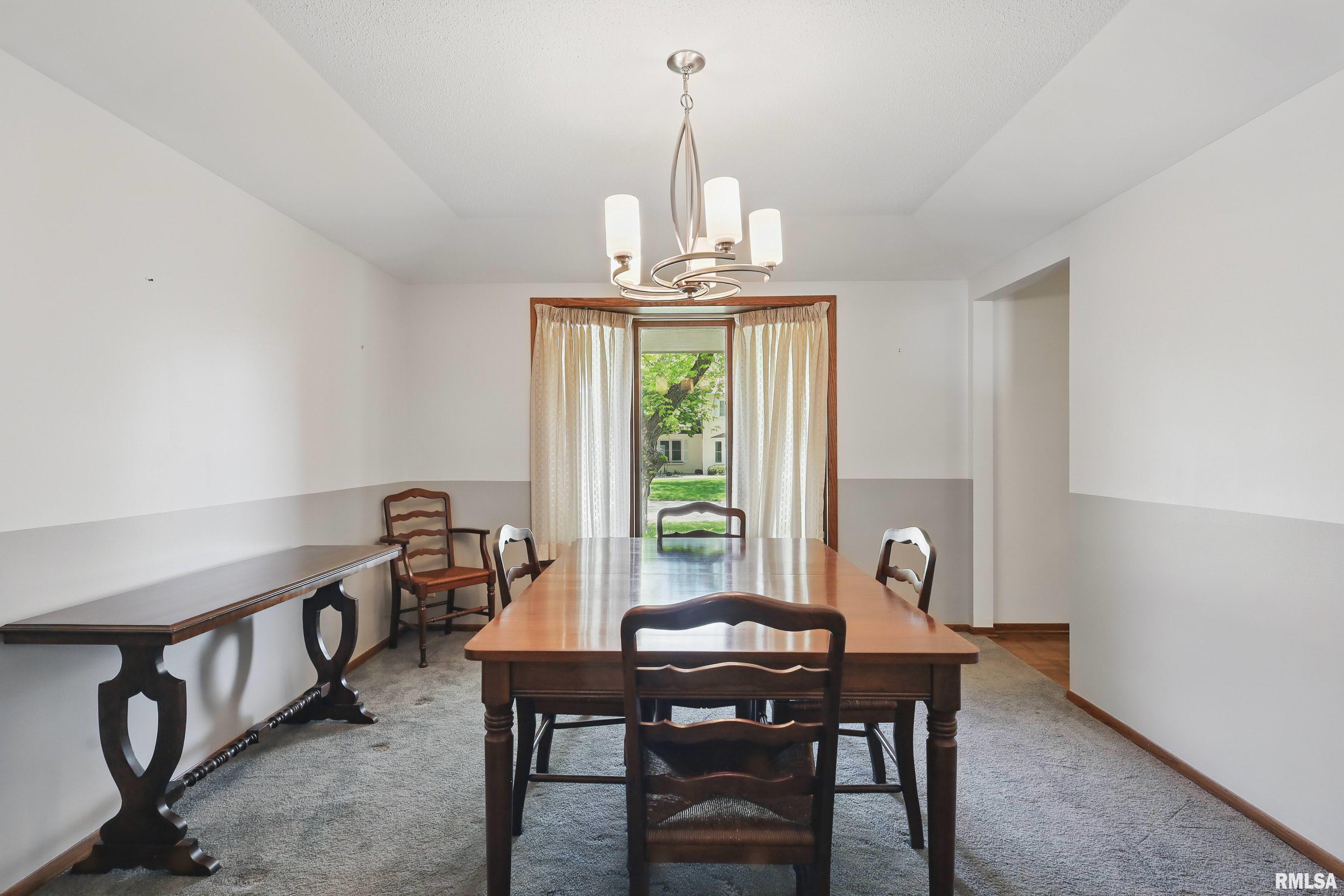 4890 Heatherstone Road Bettendorf, IA 52722 - Photo 8 of 40 Gallery Image 8