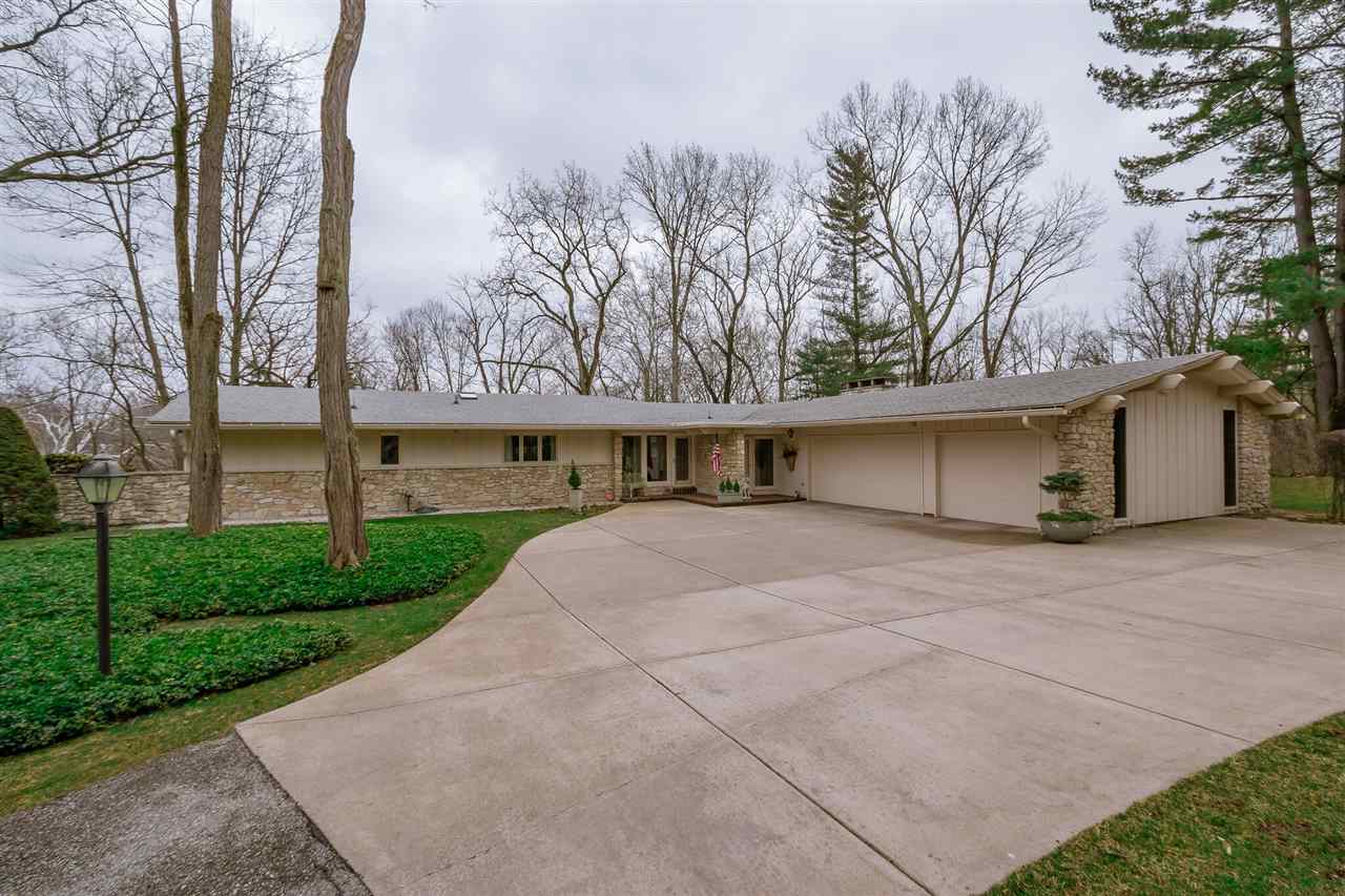 51880 Lilac Road South Bend, IN 46628 - Photo 1 of 36 Gallery Image 1