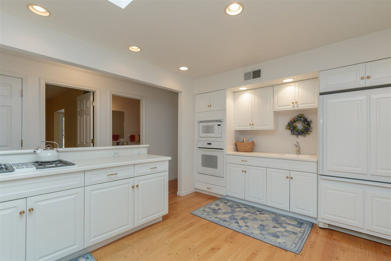 51880 Lilac Road South Bend, IN 46628 - Photo 15 of 36 Gallery Image 15