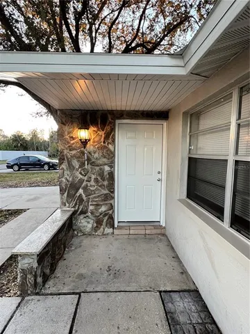 a view of a garage door