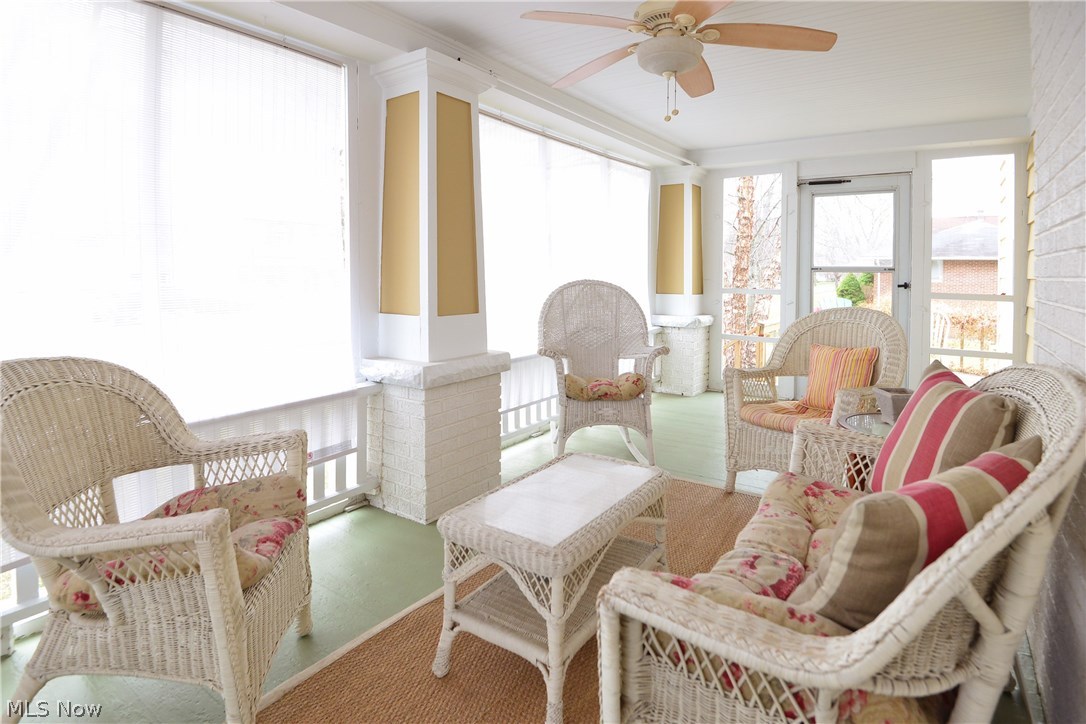 15629 Munn Road Cleveland, OH 44111 - Photo 5 of 24 Gallery Image 5