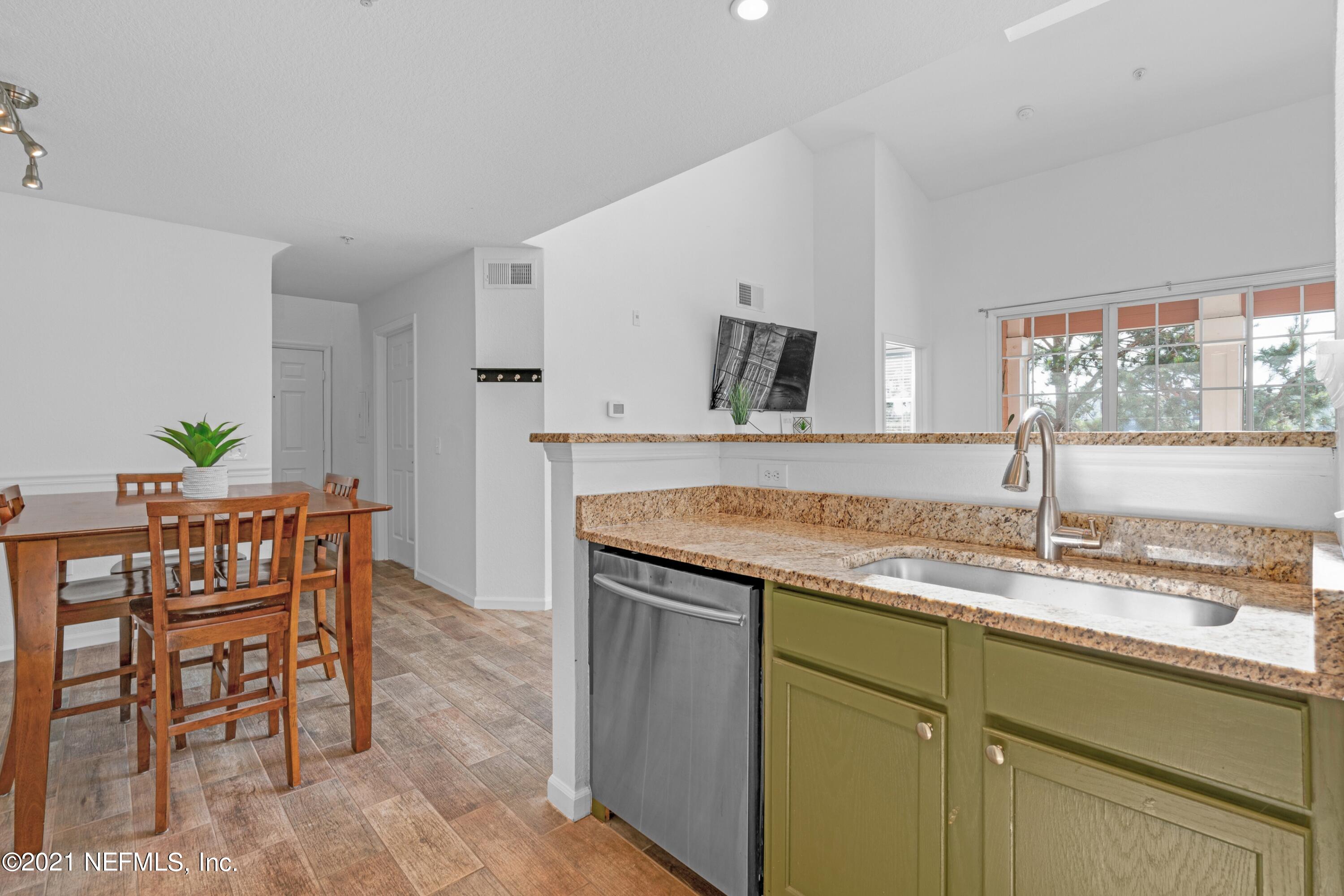 8550 Touchton Road, Unit 1134 Jacksonville, FL 32216 - Photo 4 of 30 print_homejab_78862_hdr_43