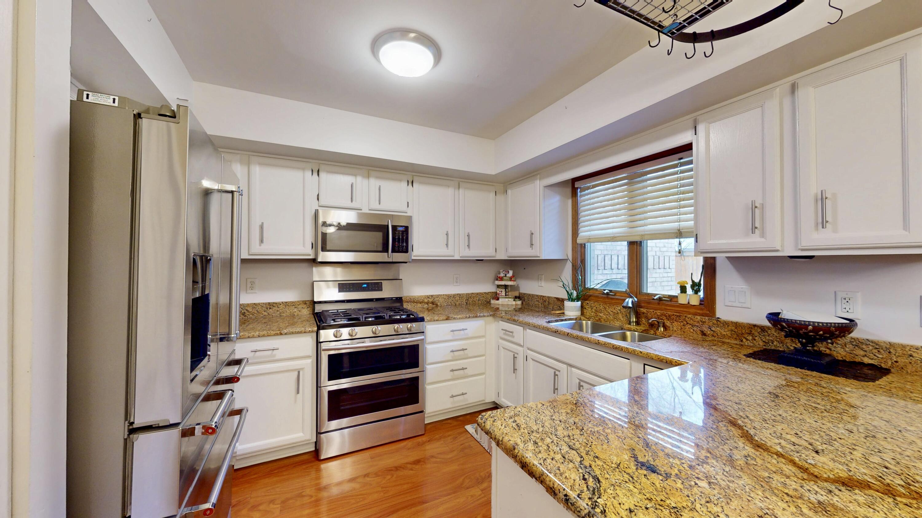 9336 Tyler Street Crown Point, IN 46307 - Photo 10 of 36 3000x1687