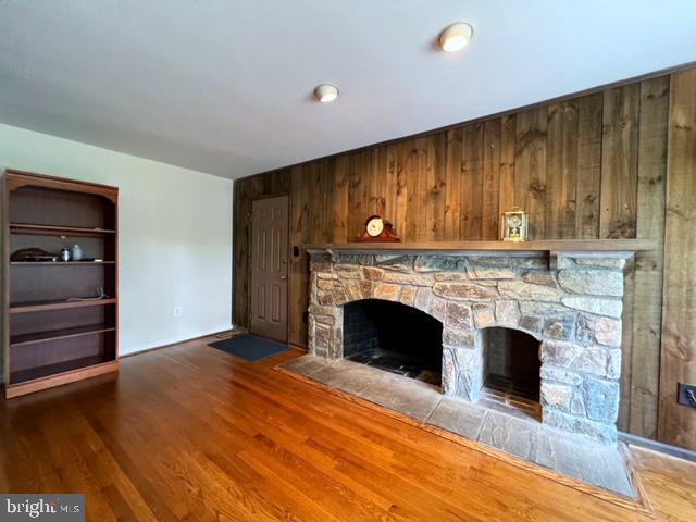 212 Farmgate Lane Silver Spring, MD 20905 - Photo 12 of 33 Family Room w/Fireplace & Log Holder