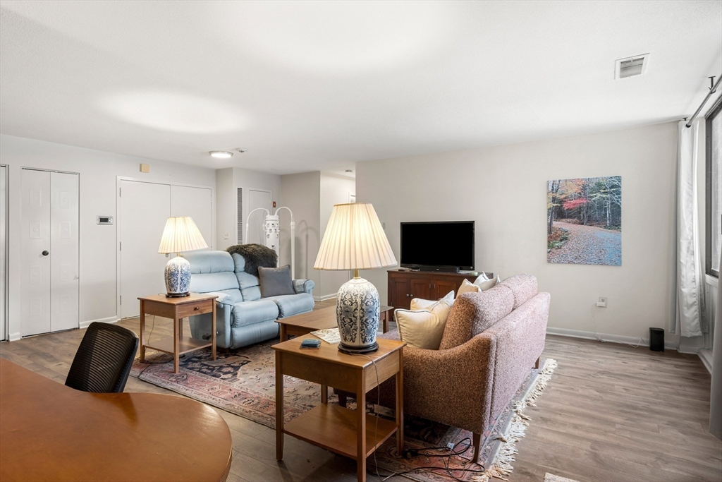 1006 Paradise Road, Unit 1E Swampscott, MA 01907 - Photo 7 of 16 Gallery Image 7