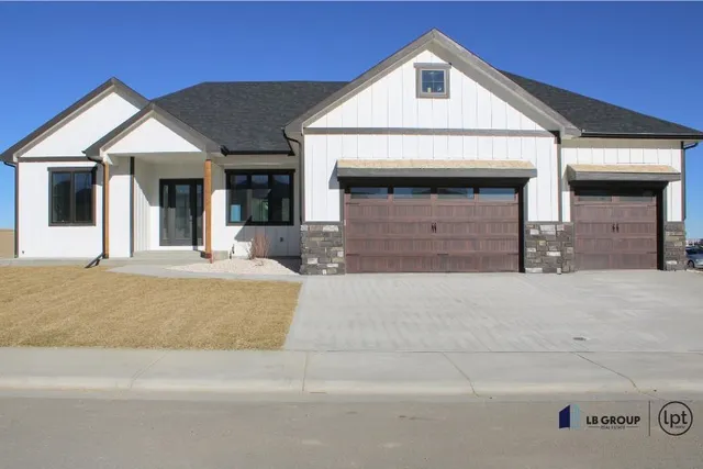 $799,900 | 2704 Berkshire Way, Casper, WY 82609