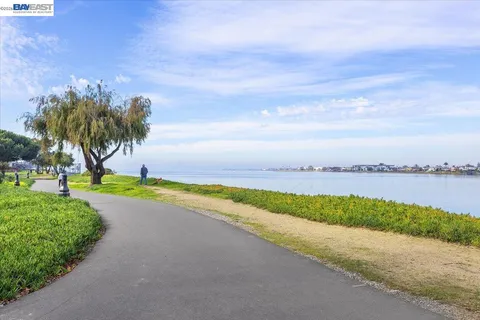 $695,000 | 632 Centre Court, Alameda, CA 94502