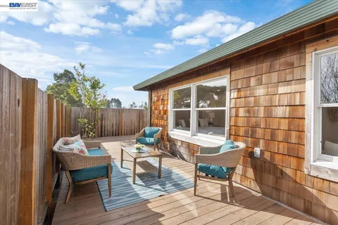 $695,000 | 632 Centre Court, Alameda, CA 94502