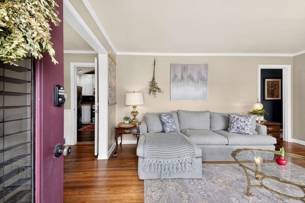 908 Scott Circle Decatur, GA 30033 - Photo 3 of 28