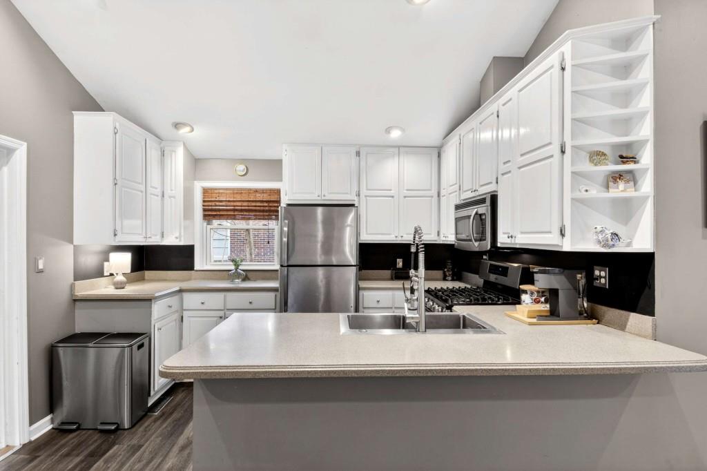 908 Scott Circle Decatur, GA 30033 - Photo 8 of 28