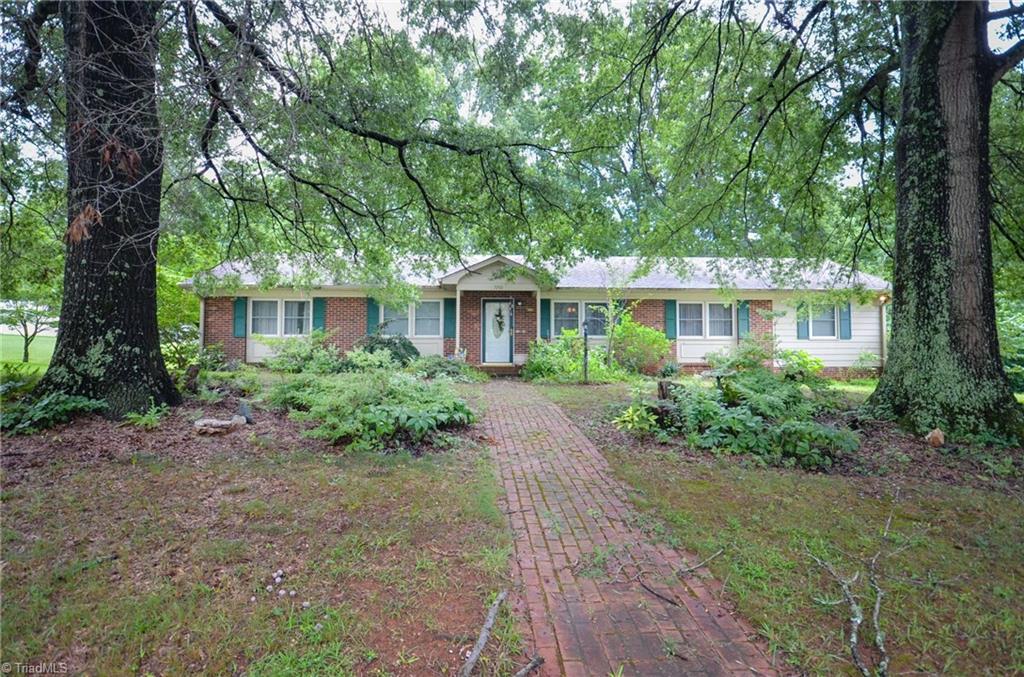 7205 Brookvalley Road Rural Hall, NC 27045 - Photo 3 of 30