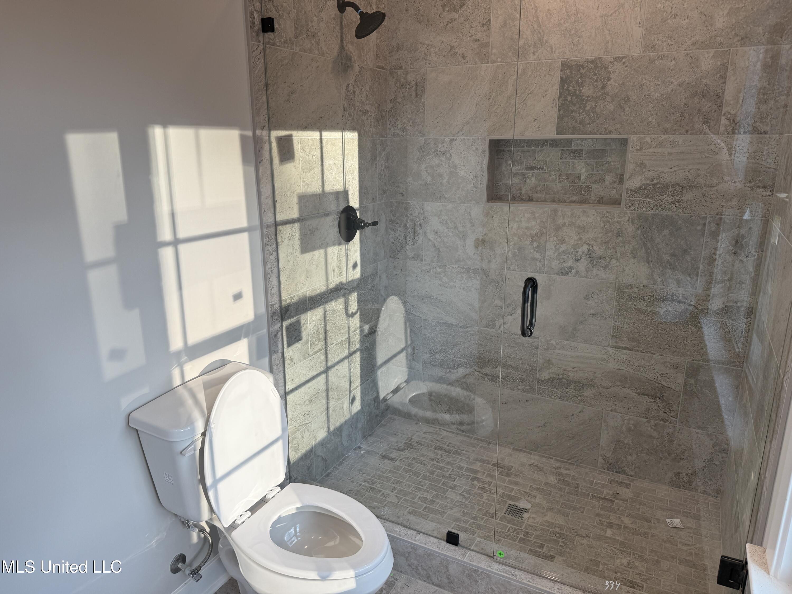 4644 Taylor Trail Hernando, MS 38632 - Photo 15 of 23 Bathroom - Down