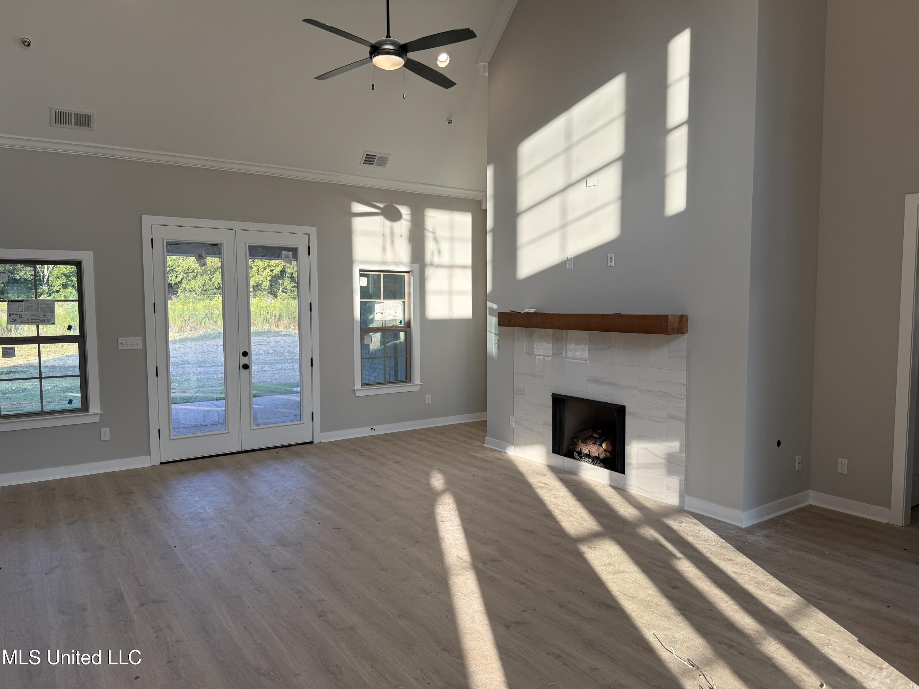 4644 Taylor Trail Hernando, MS 38632 - Photo 4 of 23 Family Room