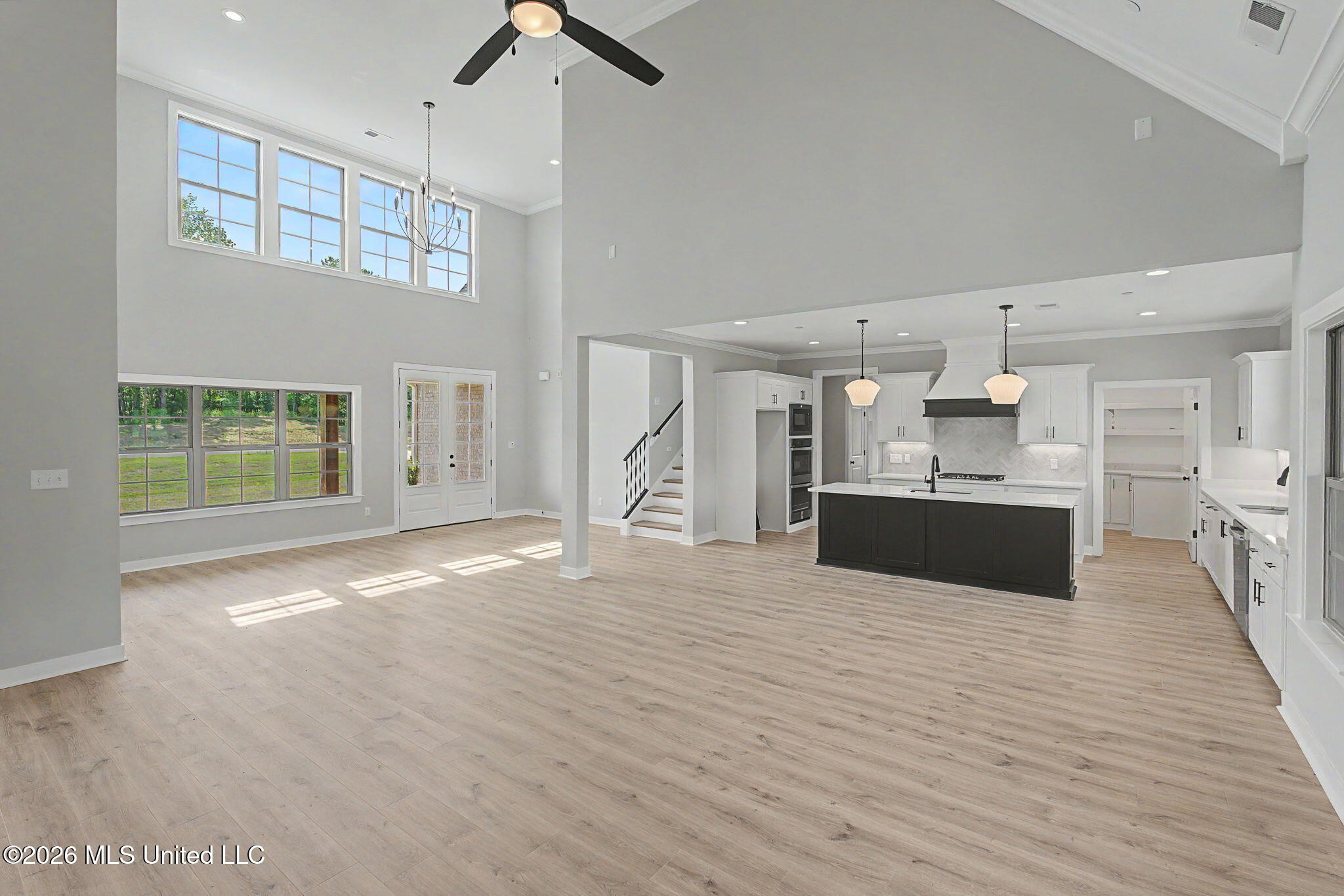 4644 Taylor Trail Hernando, MS 38632 - Photo 7 of 31 Family Room to Kitchen