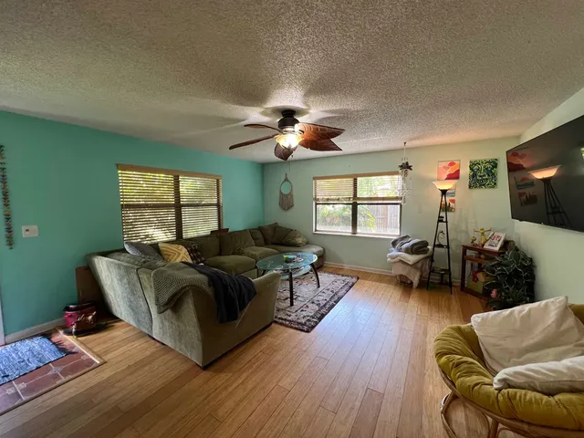 $1,850 | 17 Lisbon Street, Unit A, St. Augustine Beach, FL 32080