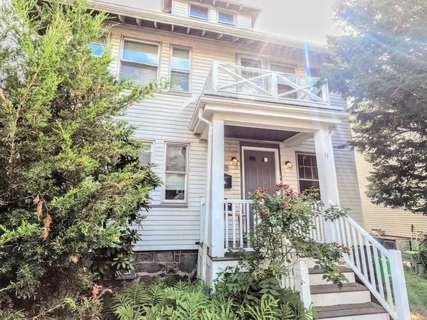 $3,200 | 11 Roseway Street, Unit 2, Boston, MA 02130