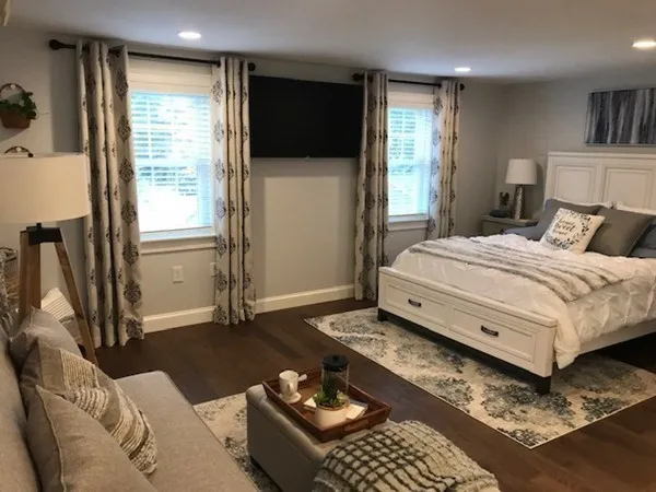 $1,800 | 685 Pond Street, Unit B, Franklin, MA 02038