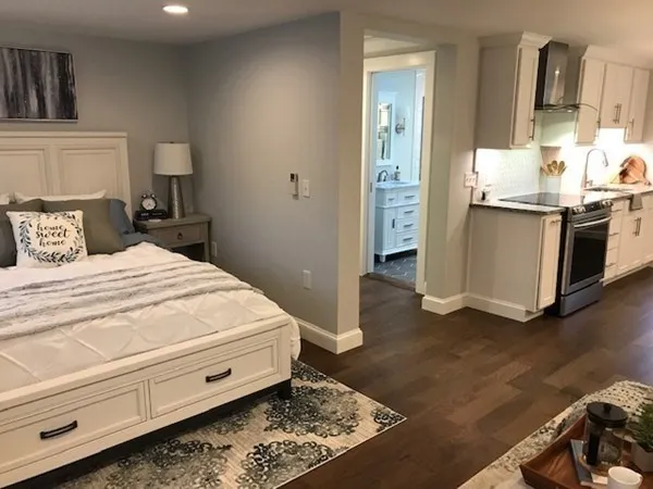 $1,800 | 685 Pond Street, Unit B, Franklin, MA 02038