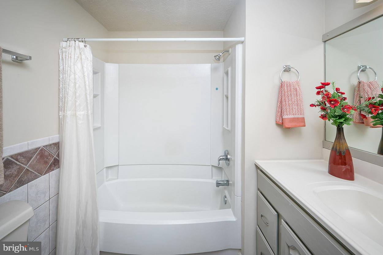 217 Carvel Road Pasadena, MD 21122 - Photo 22 of 24 Bath